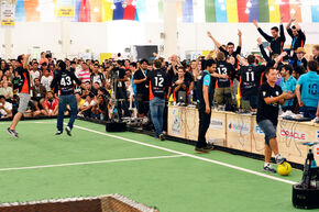 Blijdschap bij de teamleden van Tech United. Foto | Bart van Overbeeke