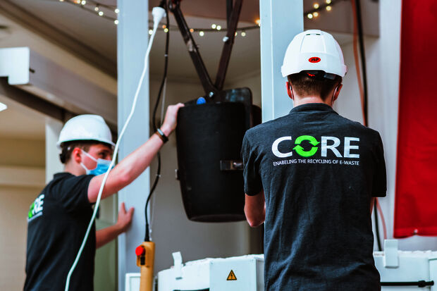 Oven for e-waste recycling revealed in Son