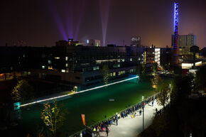 Exploding Wire in front of Flux. Photo | Bart van Overbeeke