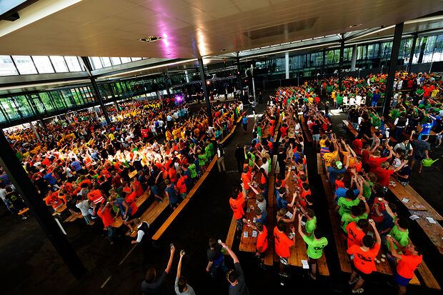 Intro 2013 | Initiation: Cantus in MetaForum