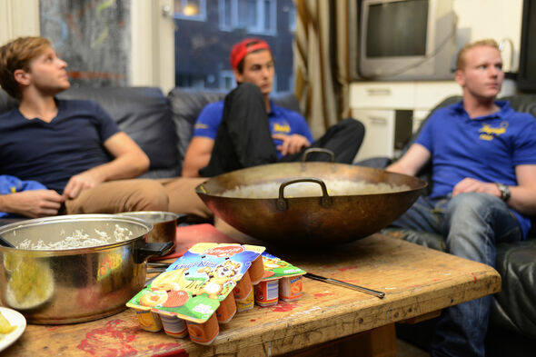 Aanschuiven bij het Nayadehuis. Foto | Rien Meulman Aanschuiven bij het Nayadehuis. Foto | Rien Meulman