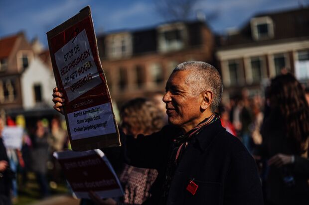 Groep TU/e’ers plant Eindhovense staking