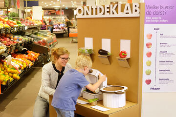 Marije Willemsen en haar Ontdeklab. Foto | Bart van Overbeeke