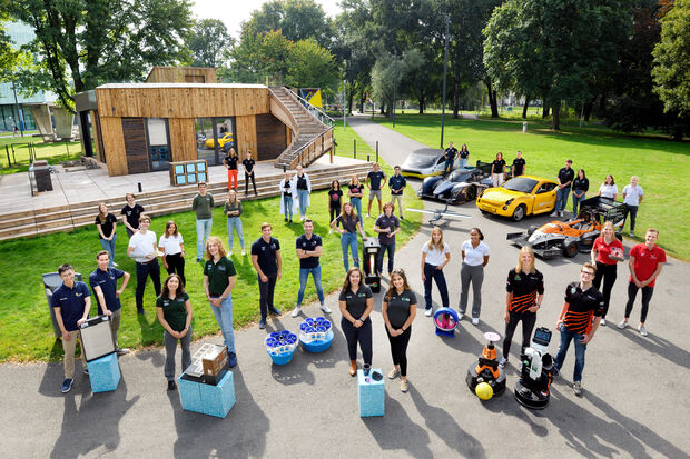 Recruit shortage forces student teams to be creative