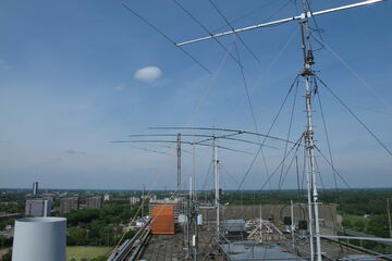 Antennes van ESRAC op Potentiaal. Foto | Aurelio Bellussi