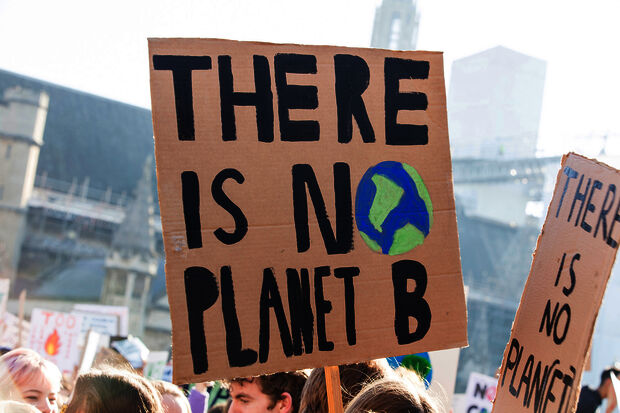 Studenten naar Amsterdam voor klimaatstaking