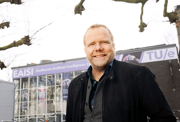 Kwartiermaker Wijnand IJsselsteijn voor het onderkomen van EAISI. Foto | Bart van Overbeeke