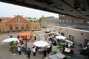 Ontspannen zomeravond bij T!NT. Foto | Bart van Overbeeke