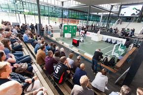 Volle bak op de fanavond van Tech United. Foto | Bart van Eijden