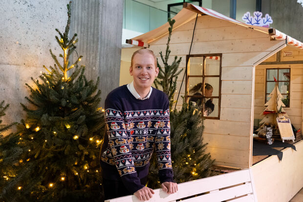 Achter de schermen | Sam Lifka, cateringmedewerker