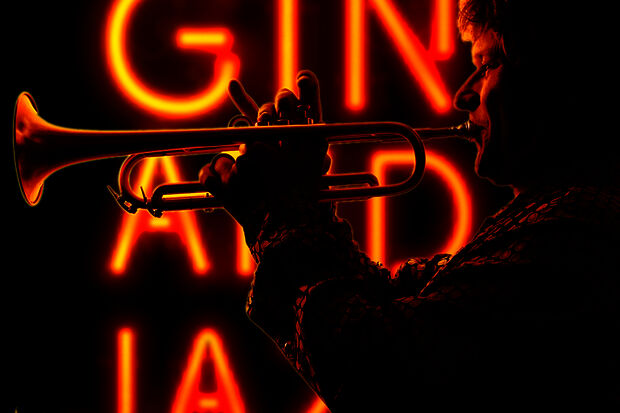 Trumpet player Eric Vloeimans performs with Studentproof Bigband