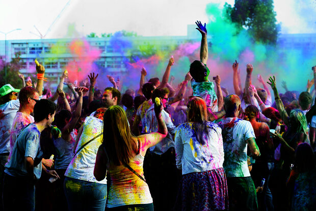 Colorful festival on TU/e grounds
