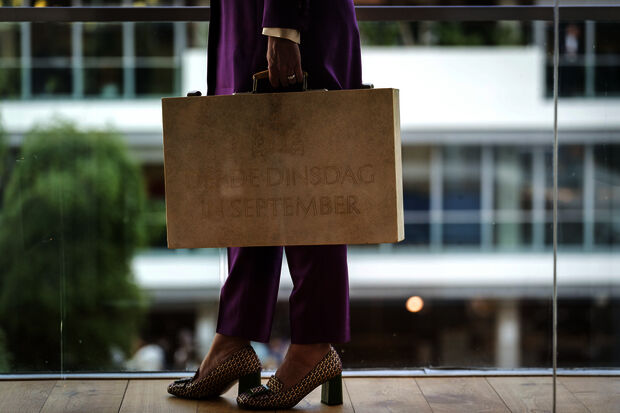 Budget Day: support for students, millions for research