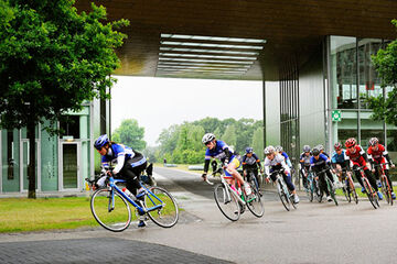 Fietsen tijdens het GNSK in Eindhoven in 2012. Foto | Bart van Overbeeke