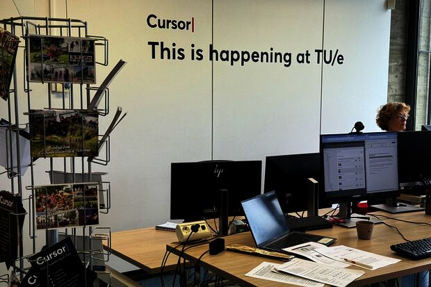 Help Cursor te vernieuwen; doe mee aan het lezersonderzoek