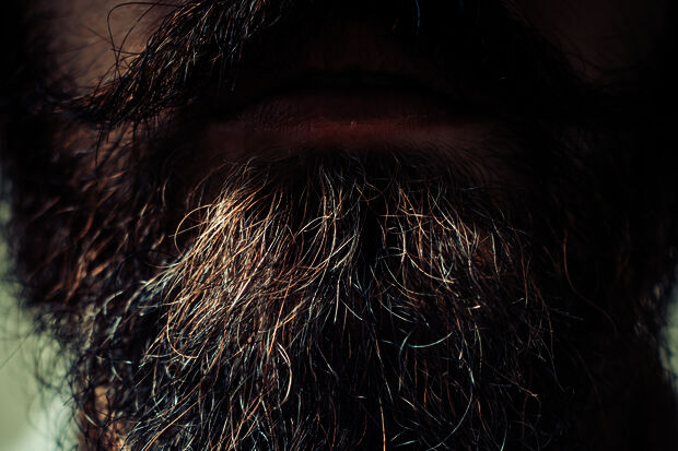 To beard or not to beard
