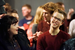 Workshop flirting. Photo | Bart van Overbeeke