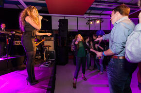 Feesten met de band Beat-It! Foto | Bart van Eijden Feesten met de band Beat-It! Foto | Bart van Eijden