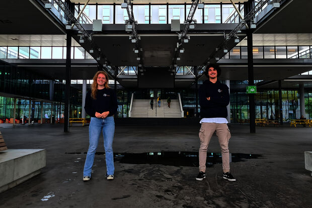 IGNITE lets GLOW audience dance together again