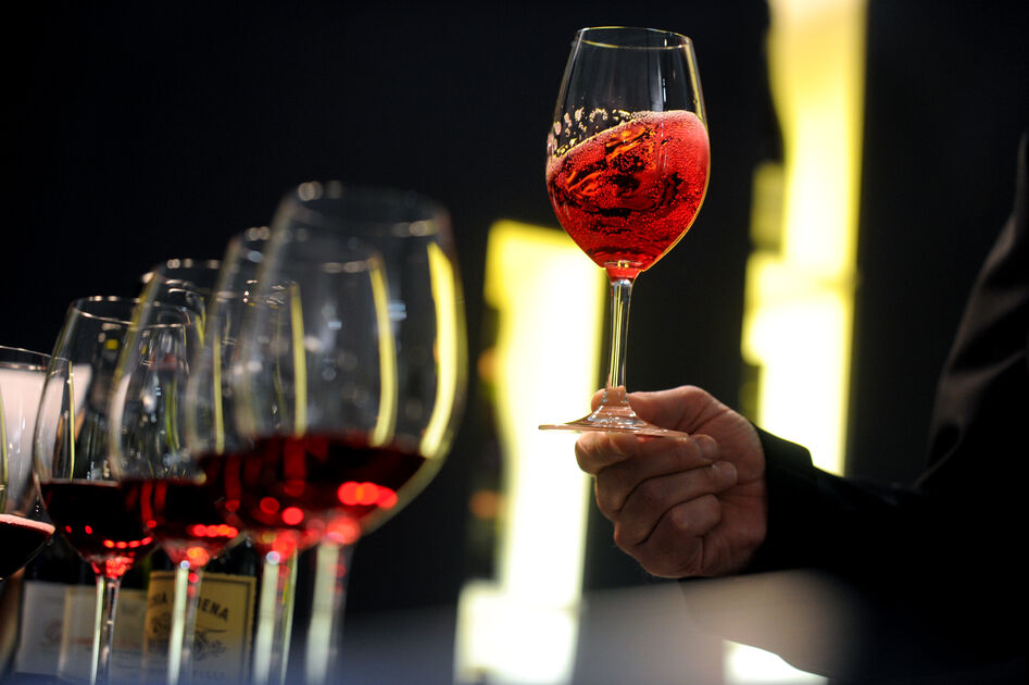 Een Elegante Affaire: Het Stijlvol Organiseren Van Een Wijnproeverij -  wine-point.be - Uw Specialist voor een Wijnproeverij - +32 489 33 31 67 thumbnail