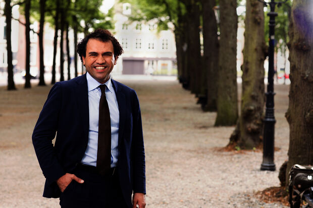 Kamerlid Özdil zet GroenLinks voor het blok: schaf leenstelsel af