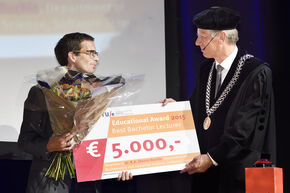 Onderwijsprijs voor Kevin Buchin (W&I). Foto | Bart van Overbeeke
