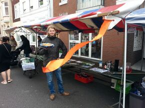 Martijn Holleman in actie op Koningsdag.