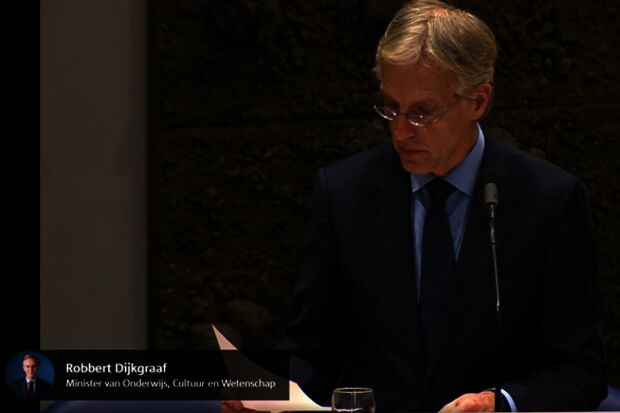 Dijkgraaf wil dat universiteiten zelf internationalisering ‘regisseren’
