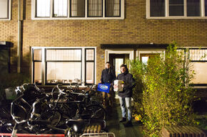 Aanschuiven bij Huize Aqua Vitae. Foto | Rien Meulman