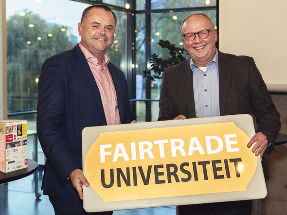 TU/e-bestuurder Jo van Ham (rechts) met wethouder Wilbert Seuren. TU/e-bestuurder Jo van Ham (rechts) met wethouder Wilbert Seuren.