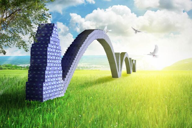 New record attempt beer-crate bridge building