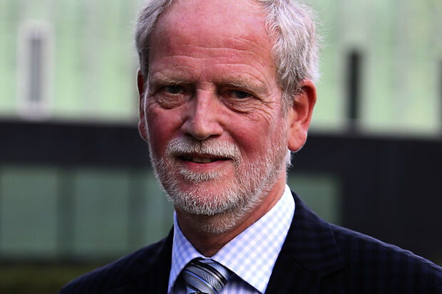 Koninklijke onderscheiding voor batterijenprof Peter Notten