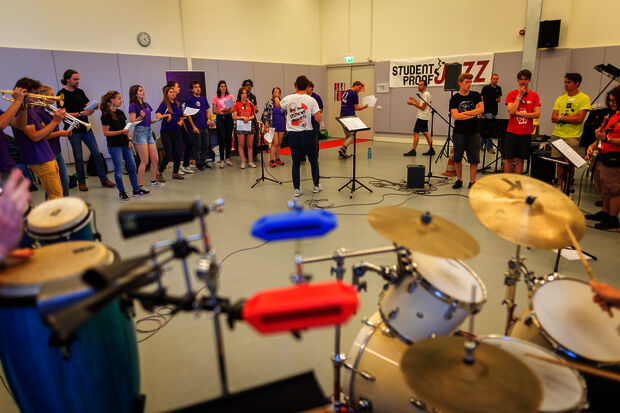 Intro 2019 | Music fraternises