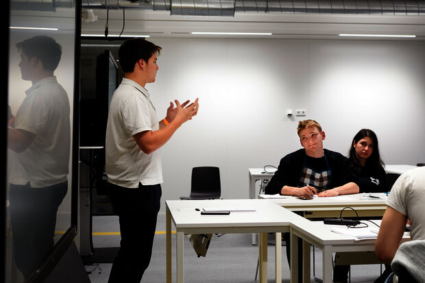 Debating passionately during first Eindhoven Open