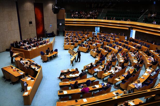 Kamer wil snel duidelijkheid over schakelstudenten