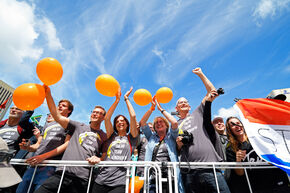 Supporters bij de finish. Foto | Bart van Overbeeke