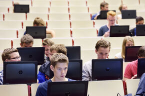 Een tweede.. in de collegezaal. FOTO | Bart van Overbeeke
