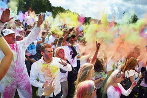 Holi Fusion Festival Eindhoven. Foto | Bart van Overbeeke
