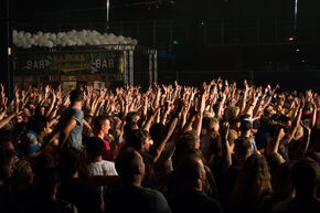 Feest in de 'markthal'. Foto | Sander Peters