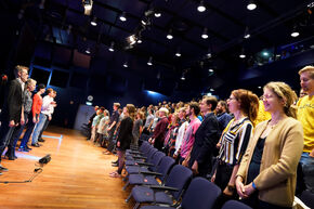 Theatervoorstelling TIME OUT. Foto | Bart van Overbeeke