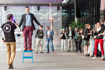 Éven, on-Hollands, met je kop boven het maaiveld uitsteken. Foto | Bart van Eijden