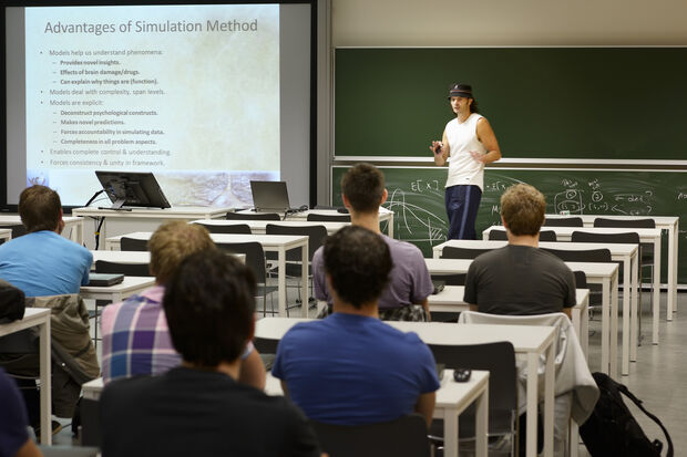 Working party against packed lecture theaters