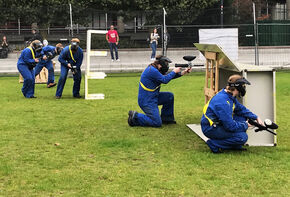 Nog steeds dekking aan het zoeken. Nog steeds dekking aan het zoeken.