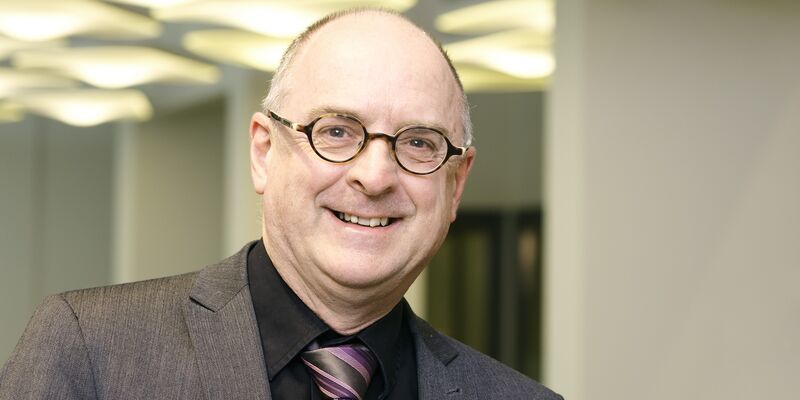 Decaan Emile Aarts gaat op 1 juni aan de slag als de nieuwe rector van de Tilburg University. Foto | Bart van Overbeeke