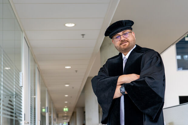 Shihab Al-Daffaie can now wear an academic gown at MomenTUm