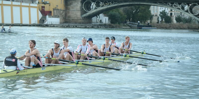 De Brabant Acht traint in Sevilla.