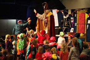 Sint aan de TU/e. Foto | Maarten van Helden