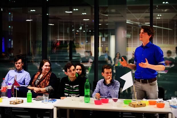 Organized arguing during the first 'Battle of the Rooms'