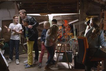 Screenshot uit de film met AMIGO. Beeld | SoMMedia