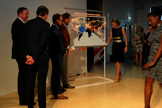 Koningin Máxima opent nieuw hoofdkantoor StudyPortals